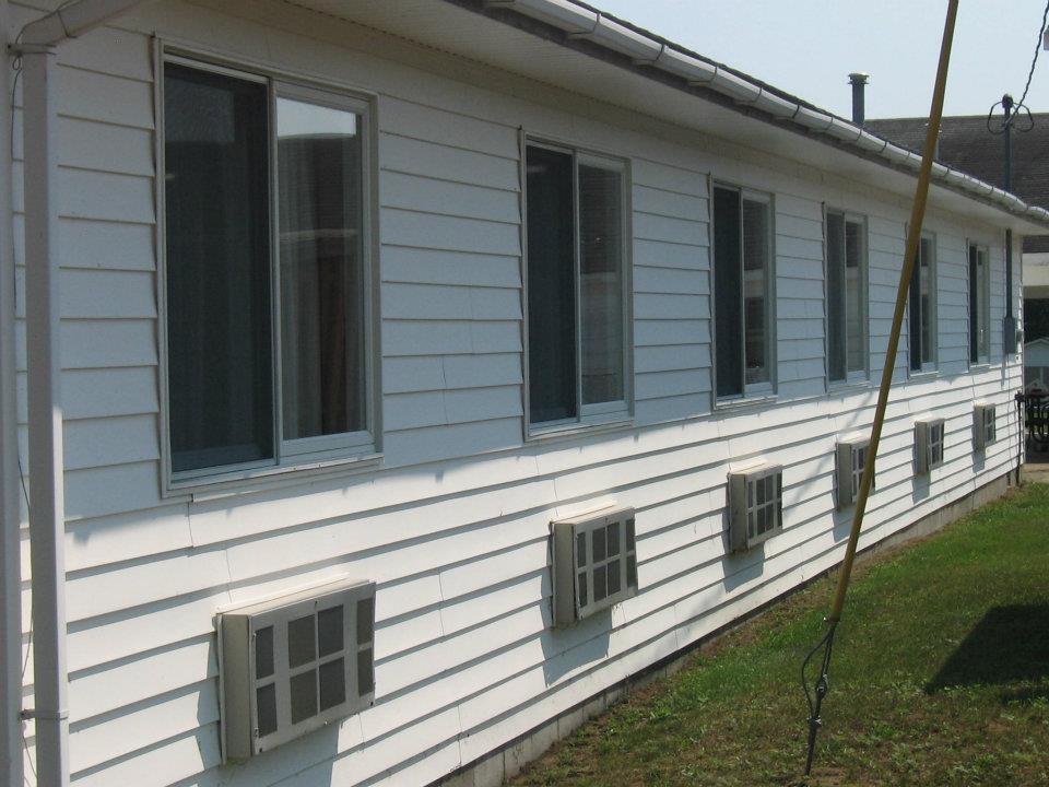 Chapel Hill Motel Brevort Εξωτερικό φωτογραφία